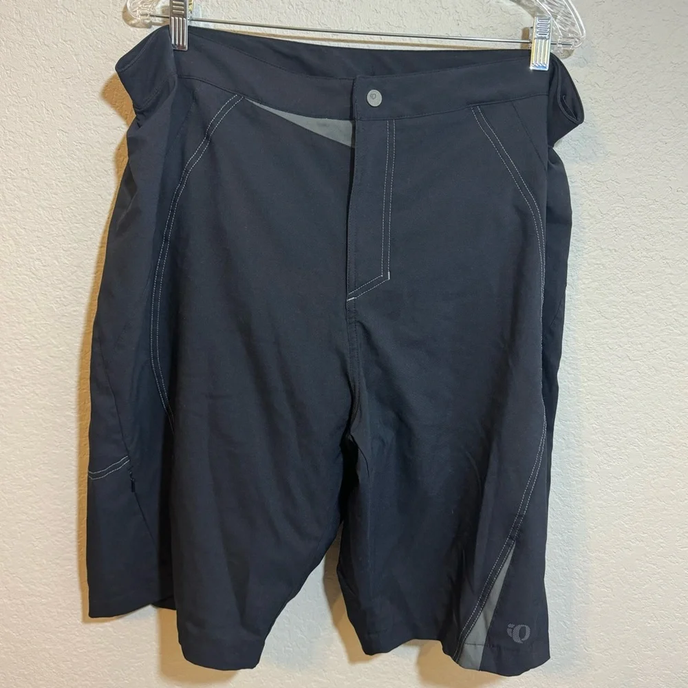 Pearl Izumi Navy Mountain Biking Shorts with interior Snap‎ Biker Shorts xl